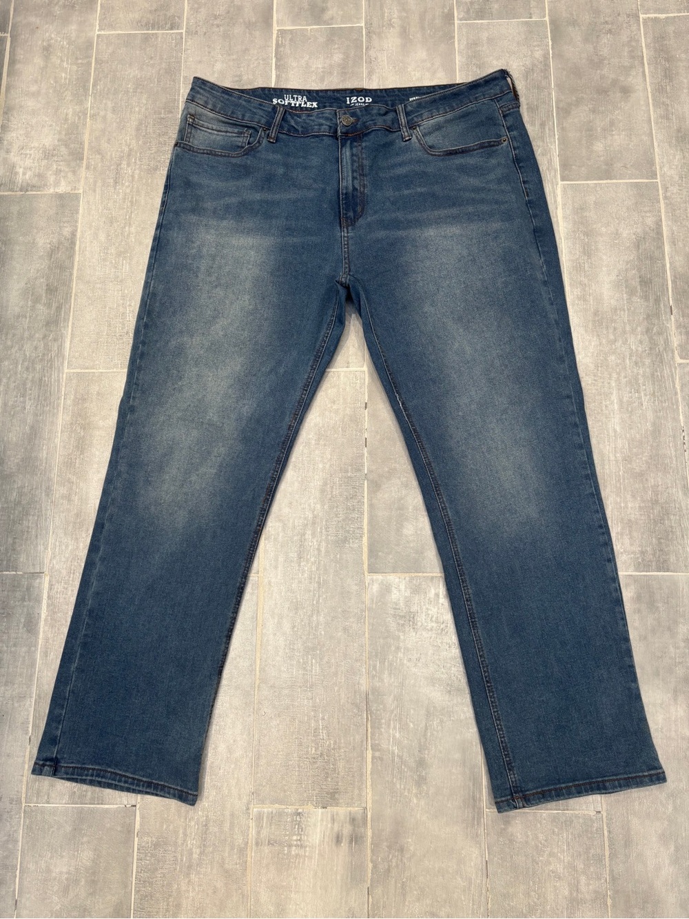 Men’s IZOD Blue Jeans  38x30 Ultra Soft Flex Straight Fit